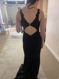 La Femme Black Size 00 Shiny Floral Side slit Dress on Queenly