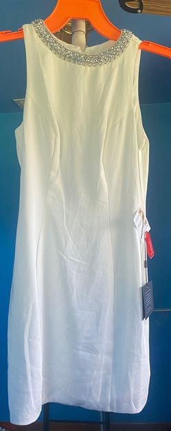 Mac Duggal White Size 2 Bachelorette Mini Swoop Cocktail Dress on Queenly