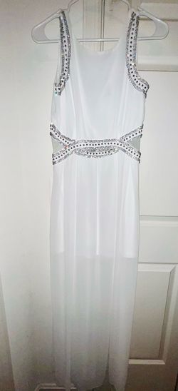 The Clothing Company White Size 4 Bachelorette Midi Nightclub Cocktail Dress on Queenly