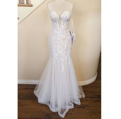Style French White Strapless Sequin Corset Mermaid Wedding Dress 4 White Size 4 Mermaid Dress on Queenly