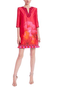 Style 1-1418560617-1498 BADGLEY MISCHKA Red Size 4 Print V Neck Polyester Cocktail Dress on Queenly
