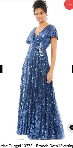 Style 10773 Mac Duggal Blue Size 20 Plus Size Plunge Straight Dress on Queenly