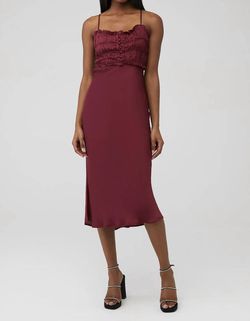 Style 1-2011757907-70 ASTR Red Size 0 Burgundy 1-2011757907-70 Cocktail Dress on Queenly