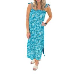 Style 1-367368828-149 Olivia James the Label Blue Size 12 Straight 1-367368828-149 Plus Size Cocktail Dress on Queenly