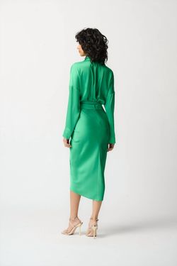 Style 1-689413296-425 Joseph Ribkoff Green Size 8 Floor Length 1-689413296-425 Free Shipping Polyester Straight Dress on Queenly