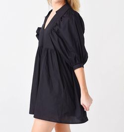 Style 1-797063161-70 HUNTER BELL Black Size 0 Mini V Neck Tall Height Cocktail Dress on Queenly