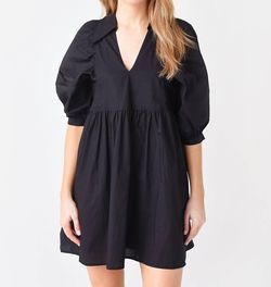 Style 1-797063161-70 HUNTER BELL Black Size 0 1-797063161-70 V Neck High Neck Mini Cocktail Dress on Queenly
