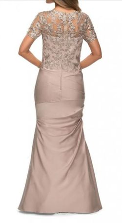 Style 27989 La Femme Nude Size 10 Sleeves Lace Ball gown on Queenly