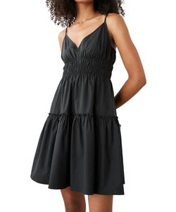 Style 1-3167599653-74 Rails Black Size 4 V Neck Tall Height Cocktail Dress on Queenly