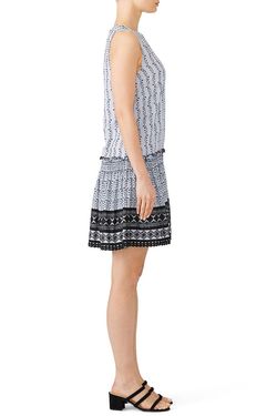 Style 1-3603002187-74-1 Waverly Grey Blue Size 4 Mini Cocktail Dress on Queenly