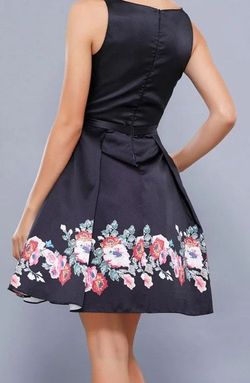 Style 6233 Floral Black Nox Anabel Multicolor Size 8 Jersey Swoop Cocktail Dress on Queenly