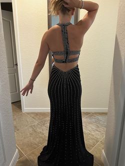 La Femme Black Size 0 Prom Medium Height Floor Length Side slit Dress on Queenly