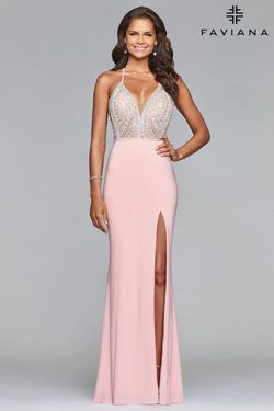 Style 10060 Faviana Pink Size 8 Fitted Side slit Dress on Queenly