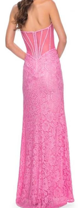 Style 32298 La Femme Pink Size 6 Lace Side slit Dress on Queenly
