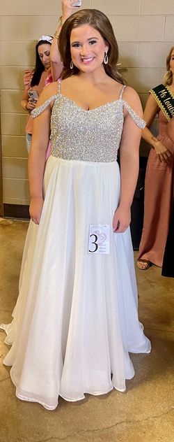 Ashley Lauren White Size 12 Pageant Engagement Straight Dress on Queenly