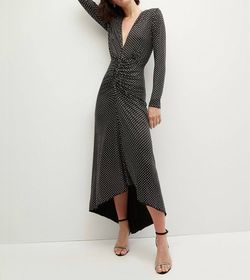Style 1-4035581164-74 Veronica Beard Black Size 4 V Neck Cocktail Dress on Queenly