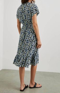 Style 1-639145541-70 Rails Blue Size 0 Tall Height Floral Cocktail Dress on Queenly