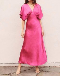 Style 1-1392188578-74 DRESS FORUM Pink Size 4 Sleeves Free Shipping Straight Dress on Queenly