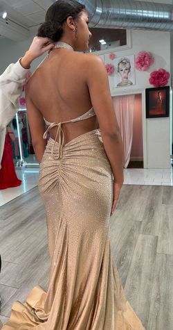 Sheri Hill Nude Size 2 Prom Halter Tall Height Mermaid Dress on Queenly