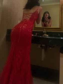 Style 54275 Sherri Hill Red Size 0 Prom Plunge Mermaid Dress on Queenly