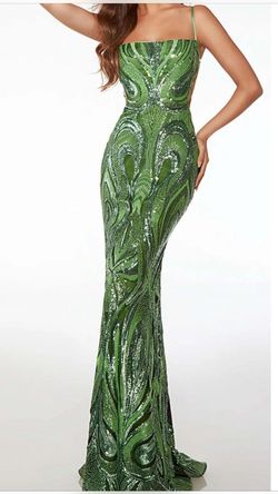 Style 61563 Alyce Paris Green Size 4 Mermaid Dress on Queenly