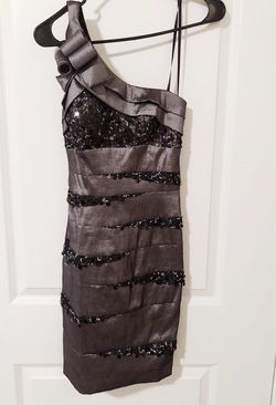Cache Silver Size 4 Mini Cocktail Dress on Queenly