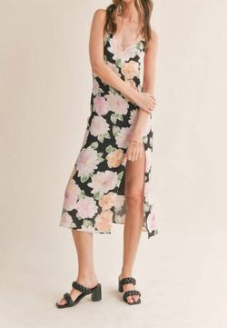 Style 1-187832821-70 SAGE THE LABEL Black Size 0 1-187832821-70 Side Slit Tall Height Cocktail Dress on Queenly