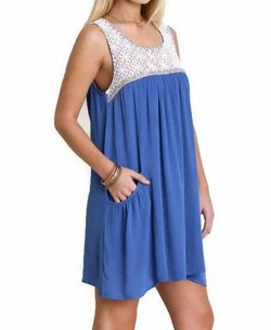 Style 1-2824776840-892 umgee Blue Size 8 Lace Cocktail Dress on Queenly