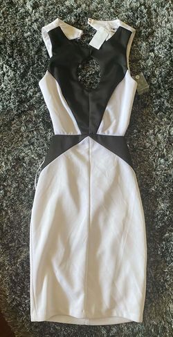 Twiin White Size 0 50 Off Cocktail Dress on Queenly
