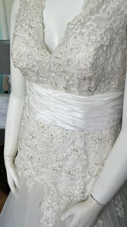 Style 2243 Alfred Angelo White Size 14 Tulle Prom Fitted Train Dress on Queenly