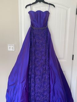 Style 88934 Sherri Hill Purple Size 0 Sequined Appearance Sequin Train Ball gown on Queenly