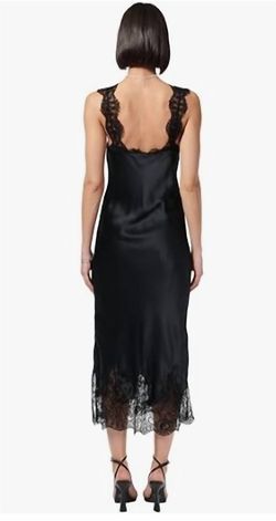 Style 1-731224689-70 Cami NYC Black Size 0 Lace Free Shipping Cocktail Dress on Queenly