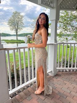 Sherri Hill Nude Size 4 Pageant Prom Floor Length Side slit Dress on Queenly