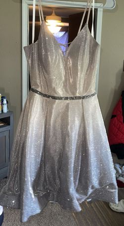 Clarisse Silver Size 8 Plunge Midi Cocktail Dress on Queenly