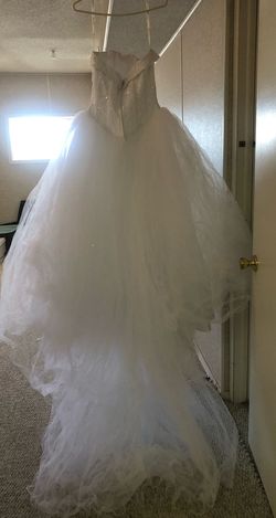David's Bridal White Size 12 Tulle Sequined Wedding Ball gown on Queenly