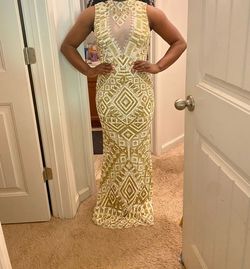 Amarra Gold Size 4 Prom Halter Straight Dress on Queenly