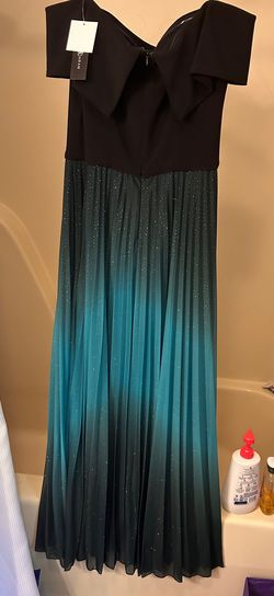 Style A23571 Betsy and Adam Multicolor Size 10 Straight Dress on Queenly