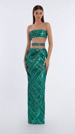 Style AD5809 Albina Dyla Green Size 12 Pageant Belt Ad5809 Side slit Dress on Queenly
