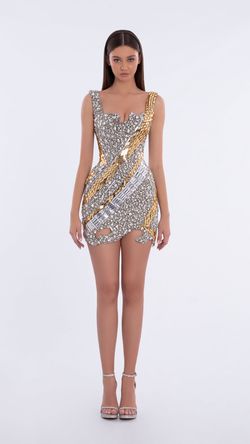 Style AD5813 Albina Dyla Gold Size 0 Tall Height Shiny Cocktail Dress on Queenly
