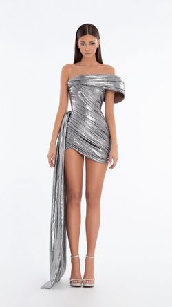 Style AD6108 Albina Dyla Silver Size 4 Ad6108 Shiny Cocktail Dress on Queenly