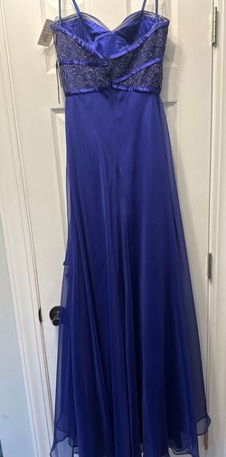 Style 19921 La Femme Purple Size 2 Strapless Floor Length Prom A-line Dress on Queenly