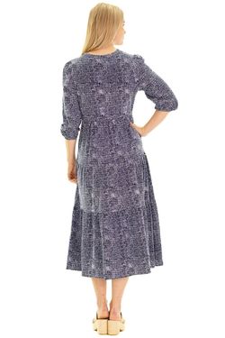 Style 1-1152420936-149 Duffield Lane Blue Size 12 Feather V Neck Jersey Cocktail Dress on Queenly