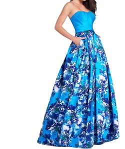Style 1-1803733781-425 Ellie Wilde Blue Size 8 Free Shipping Polyester Ball gown on Queenly