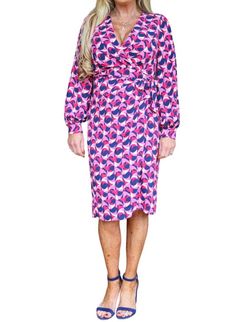 Style 1-844307563-5 Maggy London Pink Size 0 Free Shipping Long Sleeve Navy Cocktail Dress on Queenly