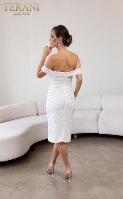 Style 241C2309 Terani Couture White Size 10 241c2309 Tall Height Cocktail Dress on Queenly