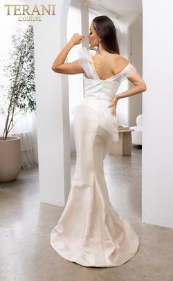 Style 241E2478 Terani Couture Nude Size 6 Ivory 241e2478 Tall Height Mermaid Dress on Queenly