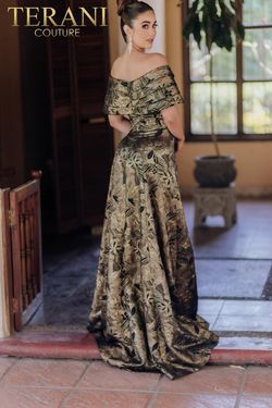 Style 232M1522 Terani Couture Gold Size 10 Floor Length Tall Height A-line Dress on Queenly
