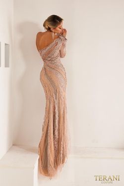 Style 241GL2653 Terani Couture Nude Size 4 Tall Height Side slit Dress on Queenly