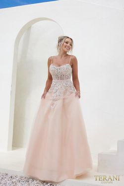 Style 241P2025 Terani Couture Pink Size 4 Pageant Prom Ball gown on Queenly