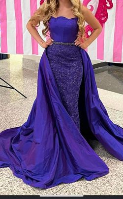Style 88934 Sherri Hill Purple Size 0 Straight Jewelled Lace Ball gown on Queenly